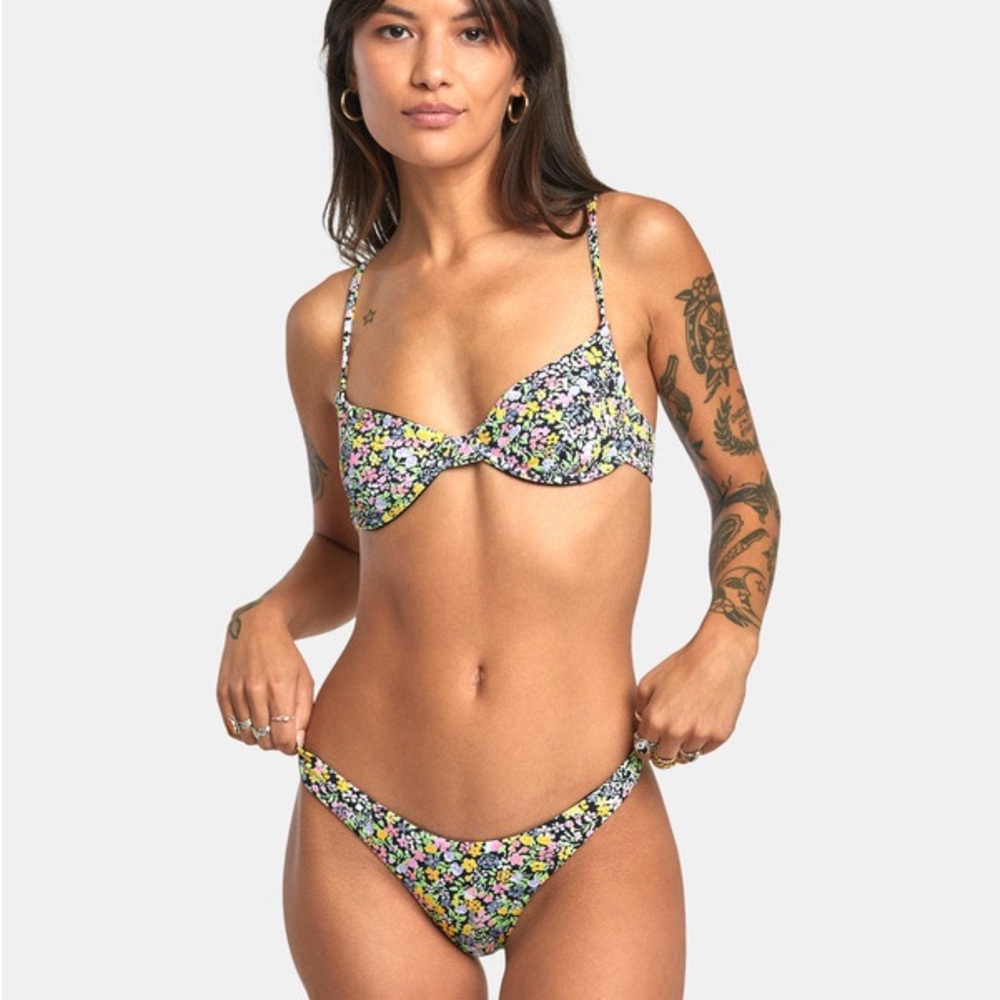 RVCA Flower Field Ultra Skimpy French cut Bikini BOTTOMS SMALL cheeky NWT